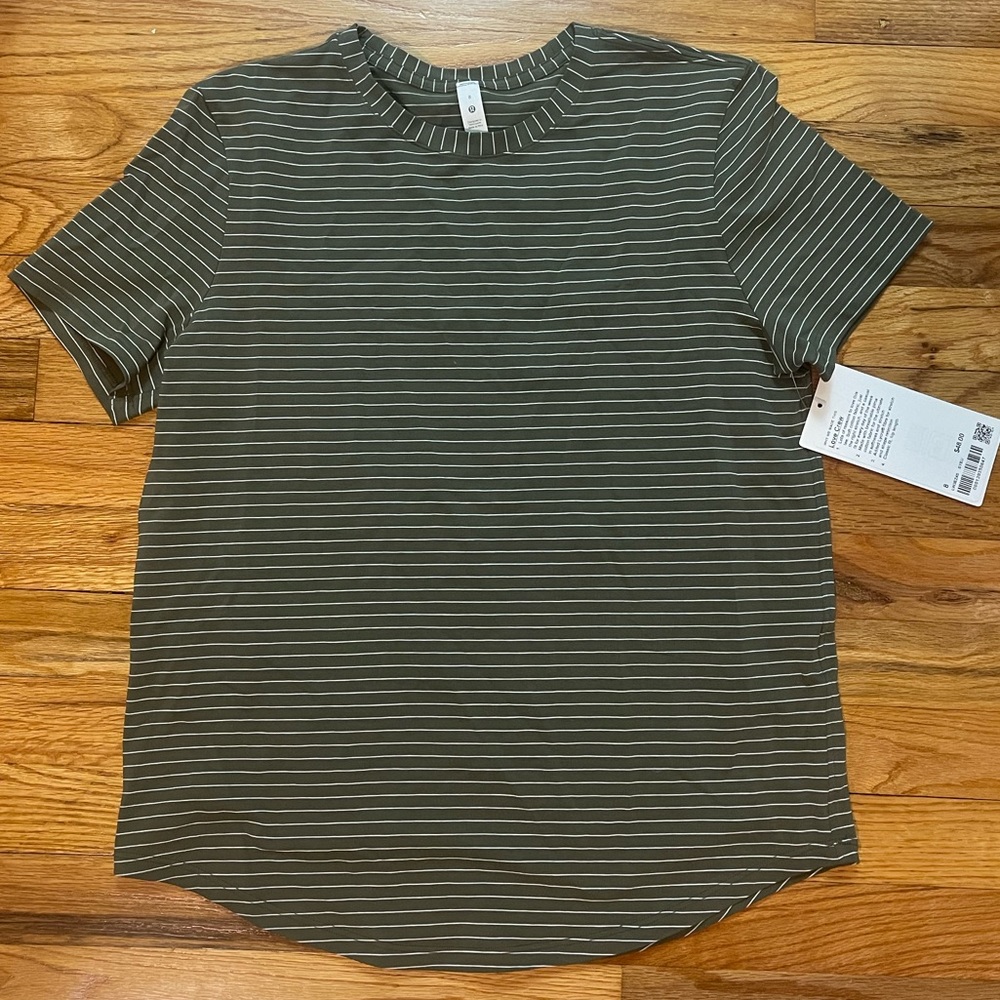 Lululemon love crew tee size 8 NWT